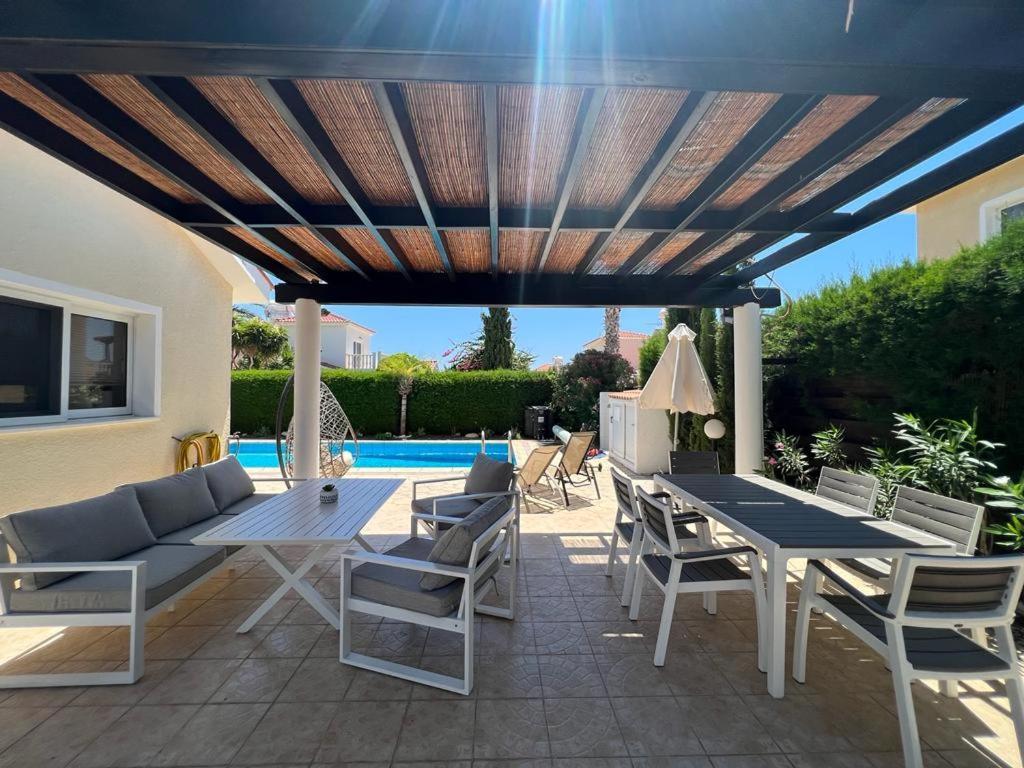 Villa Tamara With Private Pool Peyia Exterior foto