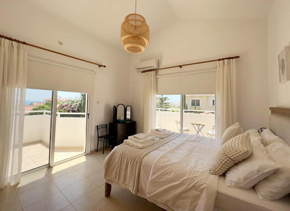 Villa Tamara With Private Pool Peyia Exterior foto
